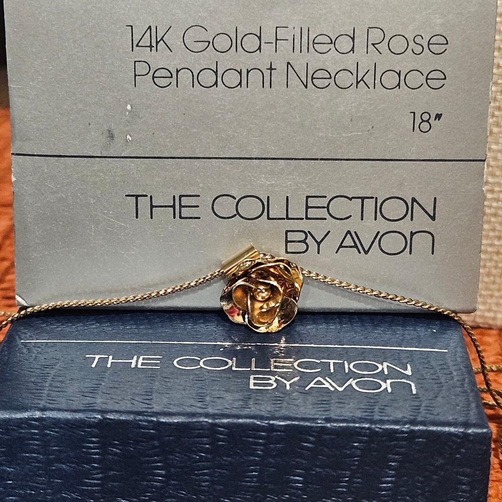 1980 Avon 14k Gold Filled Rose Pendant Necklace with Box 18"